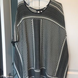 BCBG Poncho